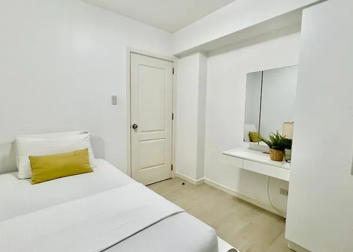 Azure Urban Residences - Cozy Homes Апартаменты