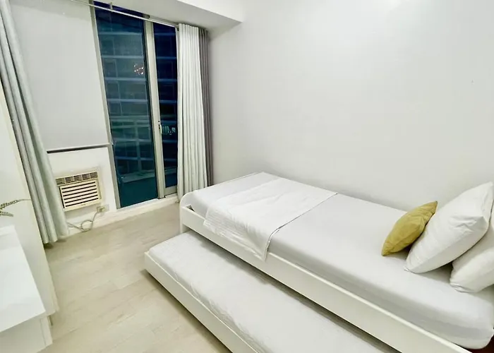 Azure Urban Residences - Cozy Homes Апартаменты *