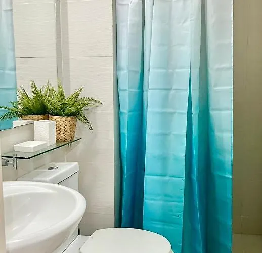 Azure Urban Residences - Cozy Homes Апартаменты